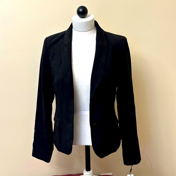 Calvin Klein Women’s 2 Button Blazer - Picture 3 of 4